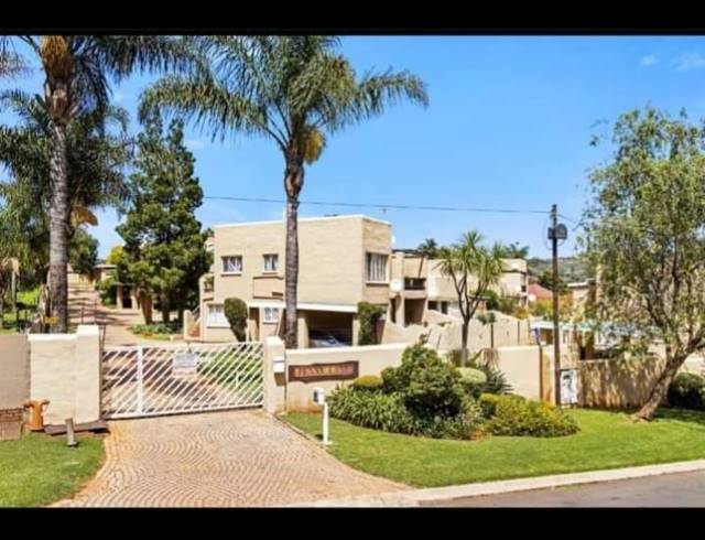 2 BEDROOM APARTMENT FOR SALE IN ROODEKRANS